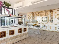 Romanico Palace Hotel and Spa Hotels near Piper Club