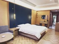 Lintan Honghe Hotel - Bjergudsigt