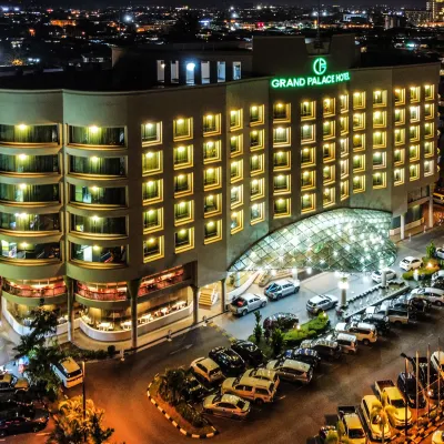 Grand Palace Hotel Hotels near Permyjaya Methodist Church (SCAC)