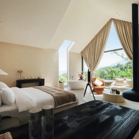 Overlooking Stream · Mountain Secret Retreat | Luxury Private Hot Spring Quiet Courtyard Resort