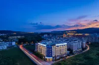 Mingyu Licheng Wenquan Resort Hotel (Honghe Mile Huquan Ecological Park Resort) - Mountain view