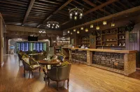 Enrichee Gloria Plaza Hotel - سبا