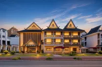 Platinum Hotel - parking