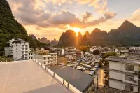 Zhishang Hotel (Yangshuo 20 Yuan Background Scenic Area) - Mountain view