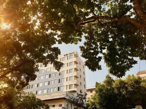 WINGHOTEL - ที่มีบาร์