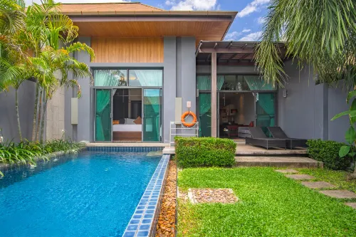 ทู วิลล่าส์ ฮอลิเดย์ ภูเก็ต โอนิกส์ สไตล์ หาดในหาน - สระว่ายน้ำส่วนตัว