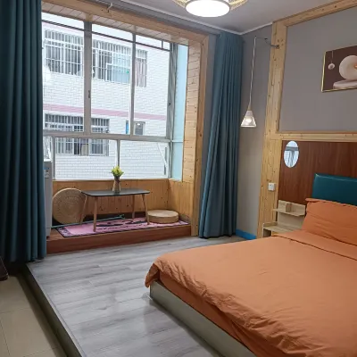Yujian Apartment (Nanning Fuxing Food Street Dongfang Plaza) Các khách sạn gần Thiên Trì Sơn