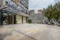 Ledong Rui'er Hotel (Liguo) - parking