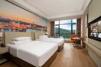 維也納國際飯店（重慶兩江新區龍興店） 重慶上壩大草原露營地（北門-進口）附近的飯店