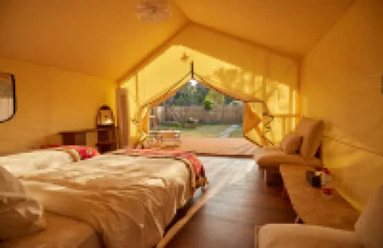 花間集輕奢城市營地