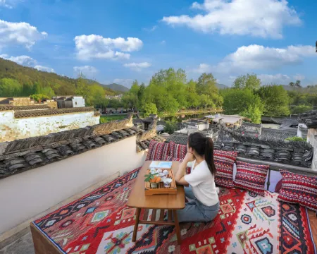 宏村萬興樓·南湖畔ガーデン民宿 黟県のホテル