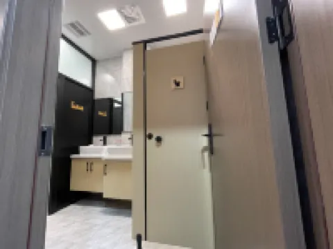 Strawberry Youth Hostel (Train Station, Zhanqiao Branch)