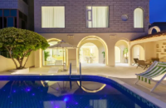 平潭樂野·南嶼Island泳池民宿（壇南灣七號沙灘店） 鄰近藍海灣的酒店