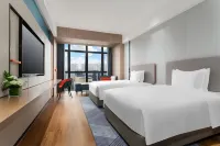 Holiday Inn Express NANNING CONVENTION&EXHIBITION by IHG Hôtels à proximité de : Cloud Summit Sightseeing