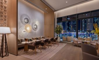 Vida Dubai Marina & Yacht Club