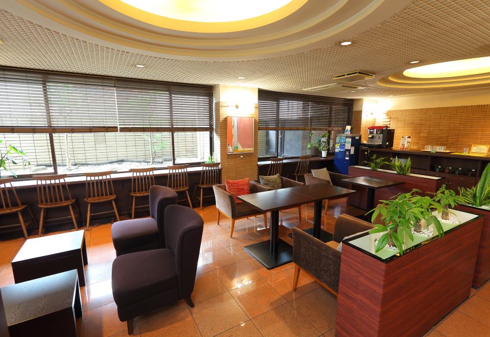 5. 플라자 호텔 도..