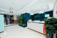 Xinxiang Qingju Business Travel Hotel