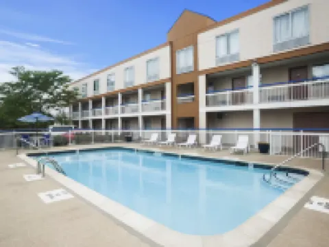 羅姆魯斯底特律大都會機場豪生酒店 羅穆勒斯酒店