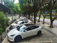 Repulse Bay S Hotel (Yibin Changjiang Park Wal-Mart) - parking