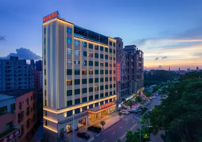 Vienna Hotel (Huawei Europe Town store in Songshan Lake) Hotels near Guangdong Dongjiang Zongdui Memorial Hall