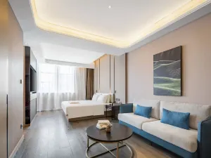 Tongliao Wanda Plaza Xilamulun Street Atour Hotel