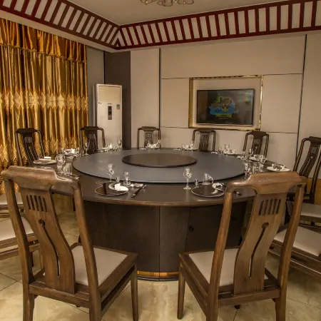 Lingzhou International Hotel