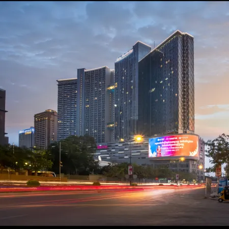Golden Bridge Business Hotel