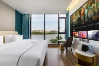 肇慶七星巖聽湖院子