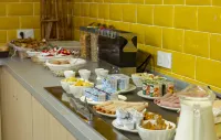 Appart Hotel Odalys City le Havre Centre - breakfast