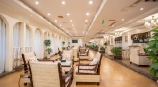 Youjia Traders Hotel (Pengzhou Mengyang)