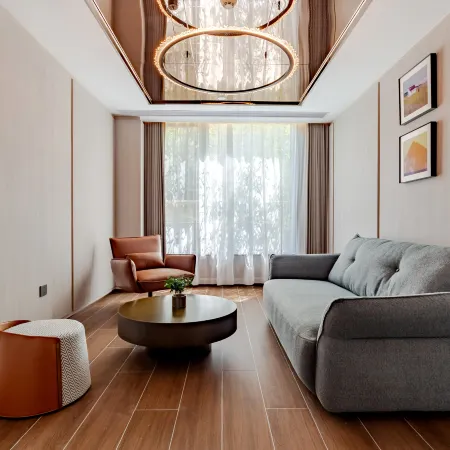 Yi HOTEL