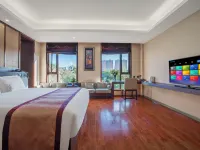 Cloud Hotel & Resort Hotels in Luoping