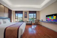 Cloud Hotel & Resort