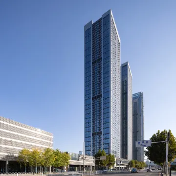 Yunxi Gaogao Jiangjing Hotel (Wuyi Square Peiyuanqiao Subway Station Store)