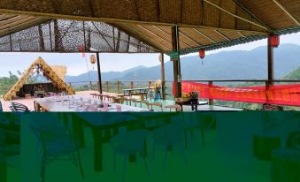 Xinfeng Panjiazhai B&B Hot Spring Hotel