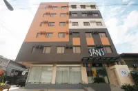 Sans Hotel at One JD Place Makati by RedDoorz Các khách sạn ở Makati