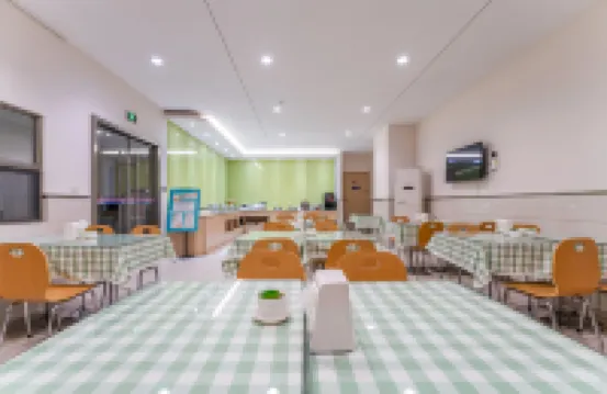 Grace Inn (Tengzhou Railway Station RT-Mart) - 2-Star