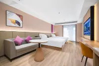 Starway Hotel (Xichang Qionghai 17 Degrees Wanda Plaza) - 3성급