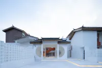 LuChen Botique Hotel (Qionghai Dashiban Ancient Village) Hotels near Golden Scale Beach