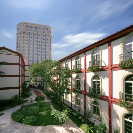 Dong Fang Hotel
