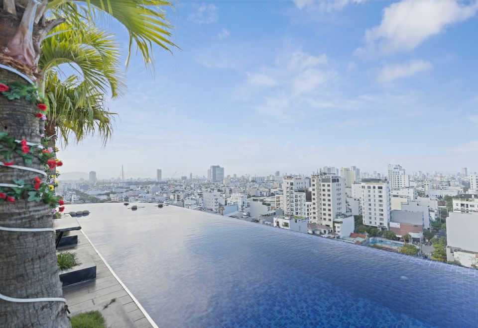 씨퀸 호텔 외관 또는 수영장 전경