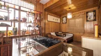 Fengyi Pavilion Homestay in Jiuhua Mountain.