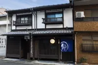 Rinn Shijo Machiya