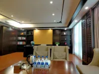 Huatai Hotel Hotels in Fuchuan Yao Autonomous County