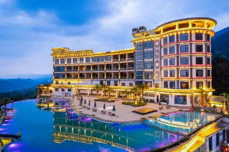 Zhangjiajie Giant Salamander Hot Spring Resort Hotel Отели в г. Санцжи