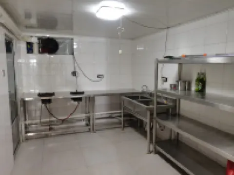 Jingjiang Homestay (Jiangbian Square)