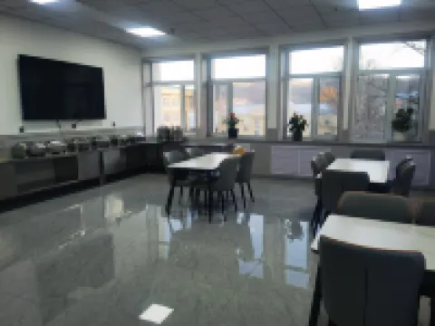 Luyou Dianshang Hotel Hotels in Daqingshan County