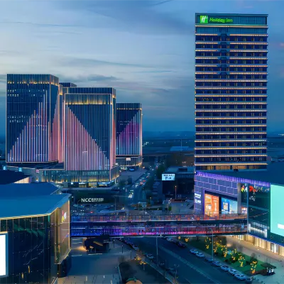 Holiday Inn TIANJIN XIQING by IHG Hotel berhampiran Jalan Benxi