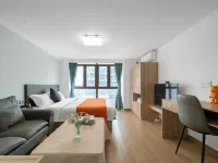 在路上速泊公寓（華天涉外職業技術學院南洋職業學院店） 后村附近的飯店