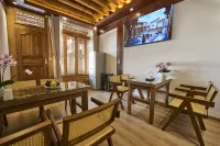 Jianchuan Xinqi B&B(Shaxi Ancient Town Store)